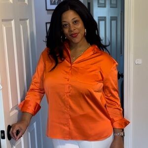 The Drop  size large Women's Logan Oversized Drop-Shoulder Shine Shirt